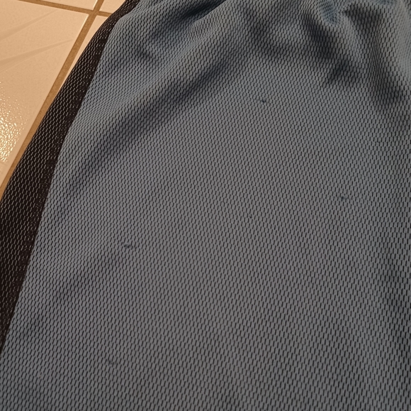 4/$40 Men's Blue Athletic Shorts - Size XL - Picture 3 of 4
